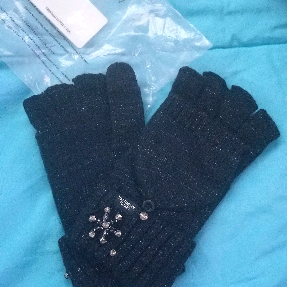 Glove and winter head band set Victoria Secret